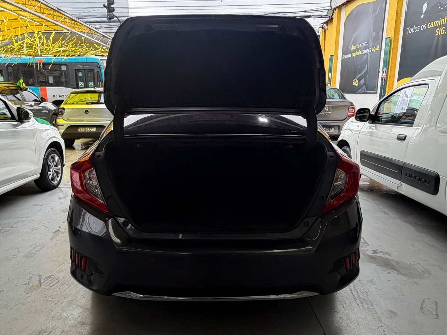 HONDA CIVIC 2.0 16V FLEXONE EX 4P CVT 2021 Cinza seminovo à venda em Duque de Caxias - Miniatura Vista 8 - SIG Multimarcas