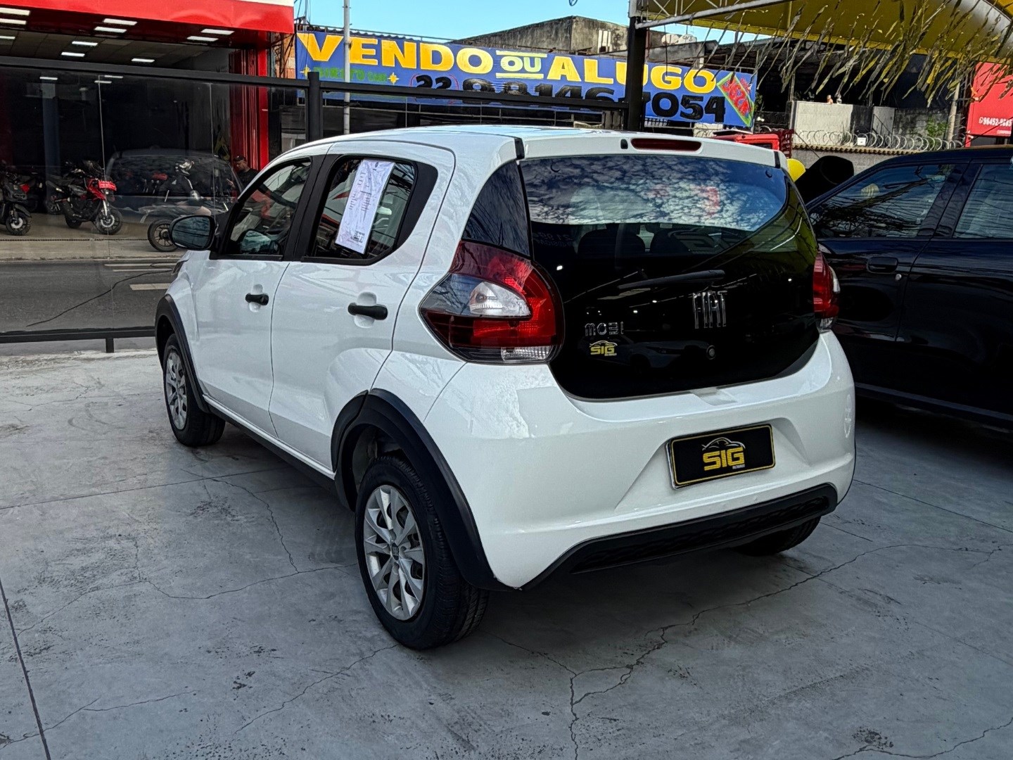 FIAT MOBI 1.0 EVO FLEX LIKE. MANUAL 2024 Branco seminovo à venda em Duque de Caxias - Miniatura Detalhe - SIG Multimarcas