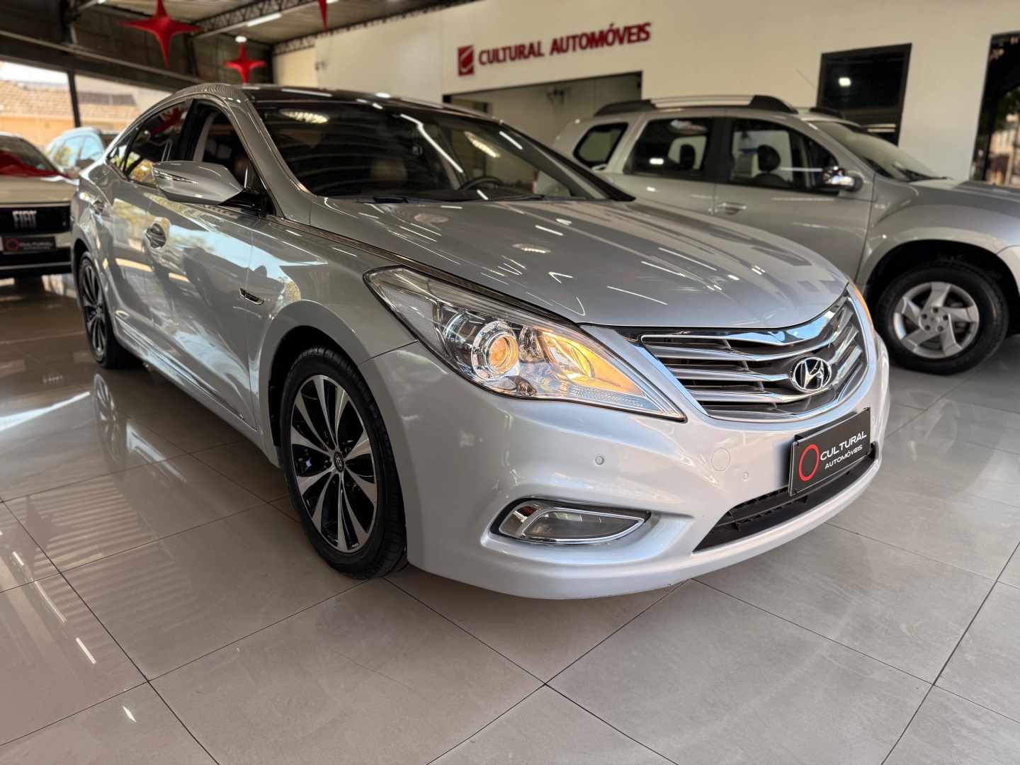 HYUNDAI AZERA