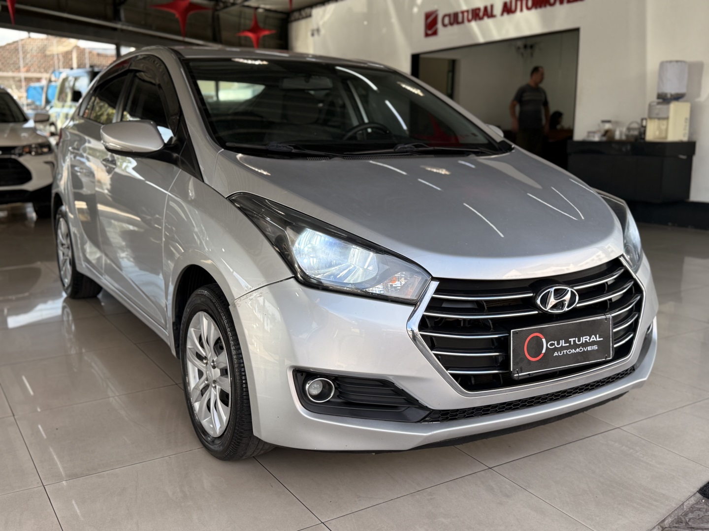 HYUNDAI HB20S