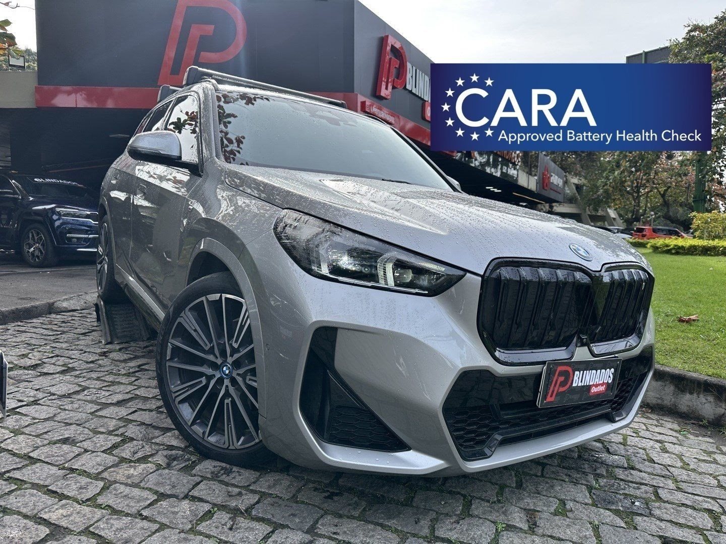 BMW iX1