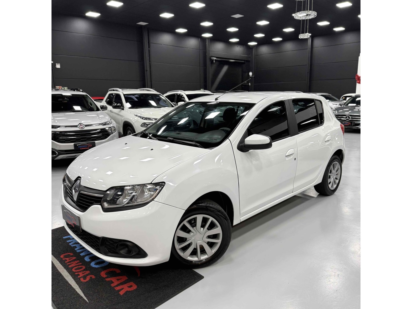 RENAULT SANDERO