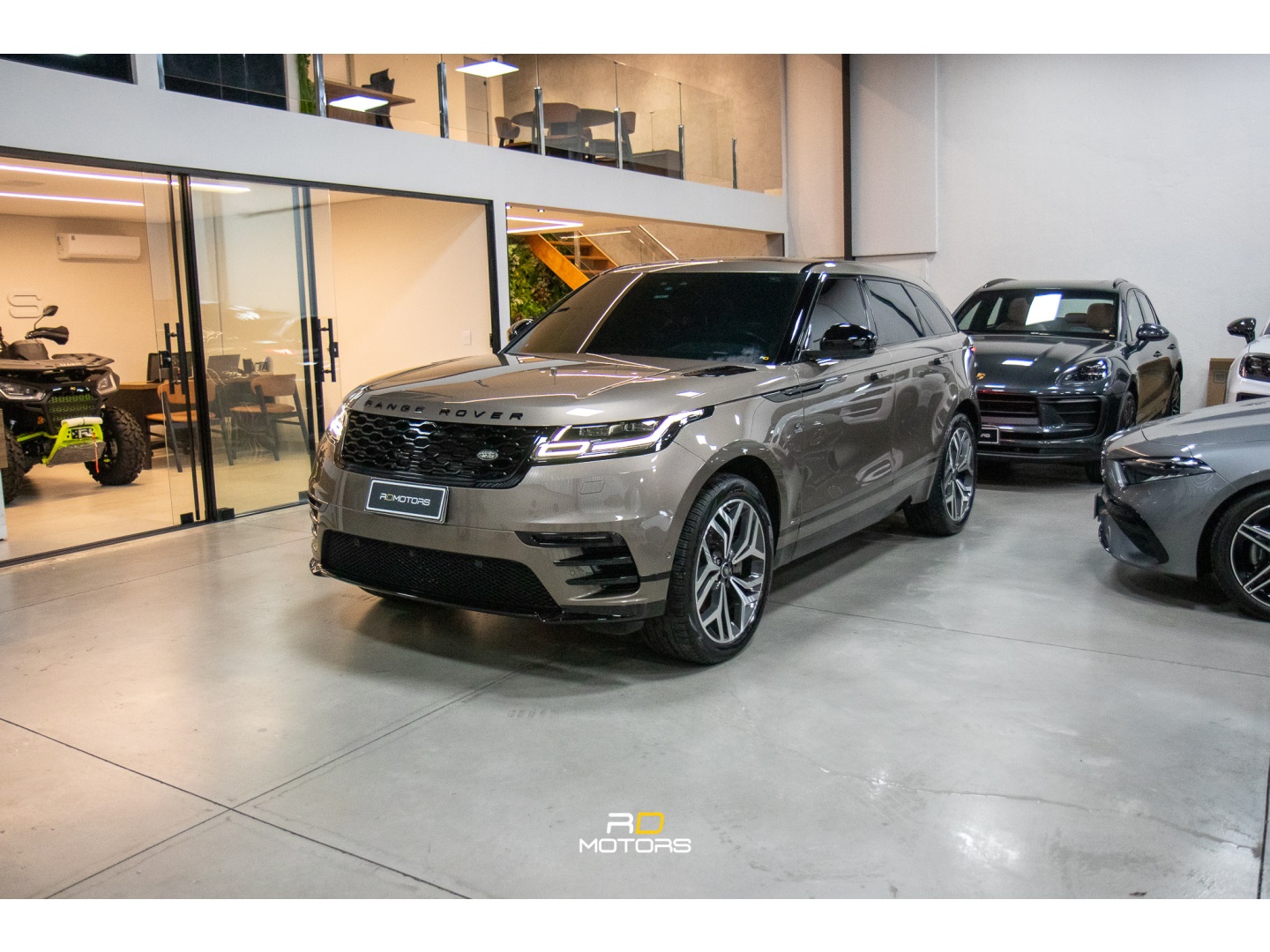 LAND ROVER RANGE ROVER VELAR 2.0 P300 GASOLINA R-DYNAMIC HSE AUTOMÁTICO