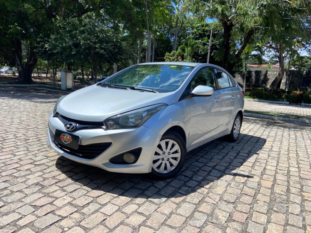 HYUNDAI HB20S 1.6 COMFORT PLUS 16V FLEX 4P AUTOMÁTICO