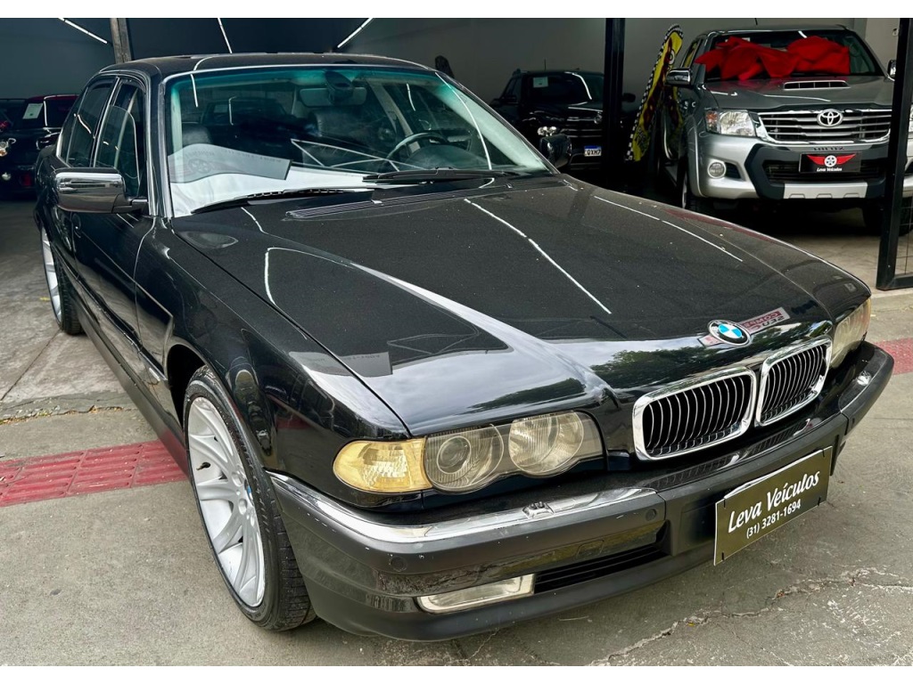 BMW 750i