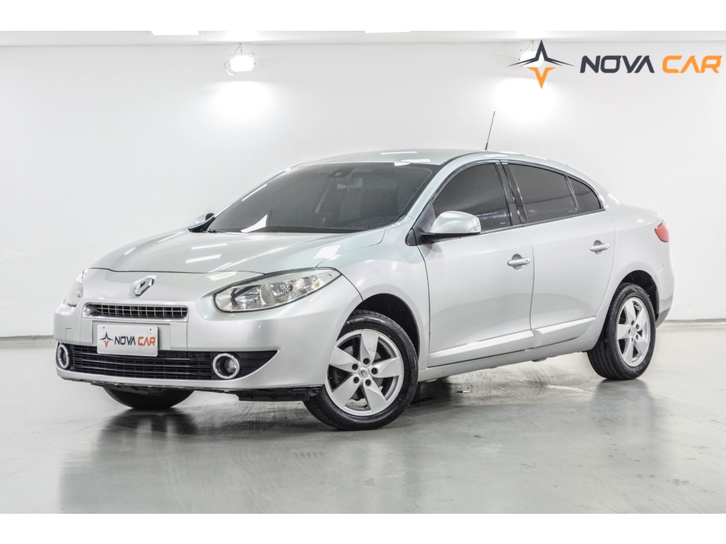 RENAULT FLUENCE 2.0 DYNAMIQUE 16V FLEX 4P AUTOMÁTICO