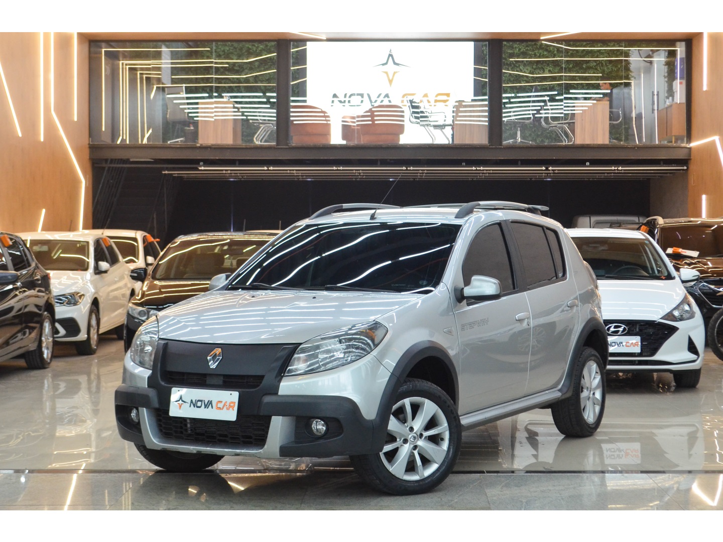 RENAULT SANDERO 1.6 STEPWAY 16V FLEX 4P AUTOMÁTICO