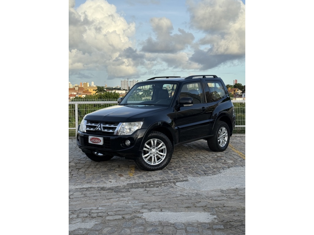 MITSUBISHI PAJERO FULL 3.2 HPE 4X4 16V TURBO INTERCOOLER DIESEL 2P AUTOMÁTICO