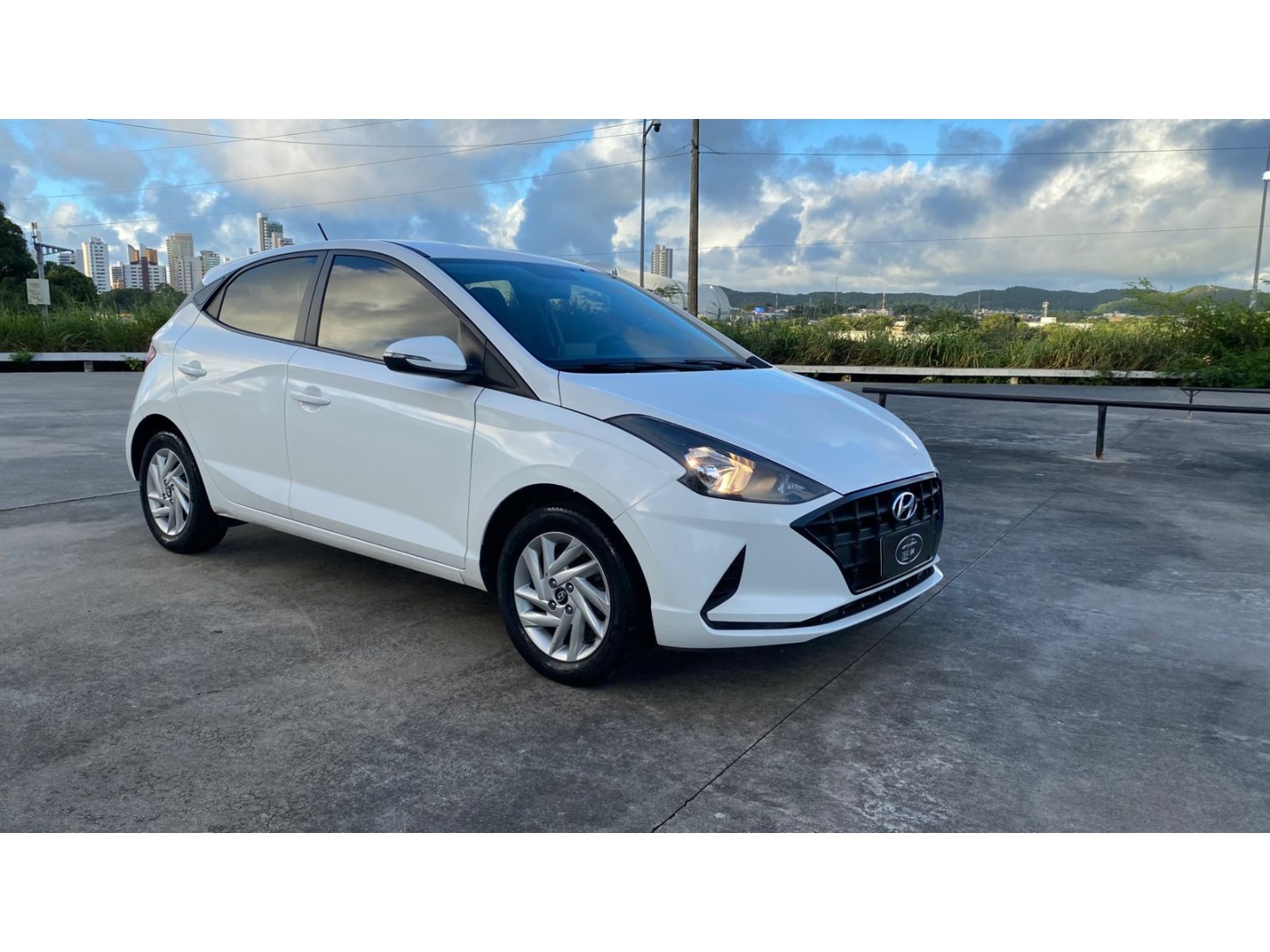 HYUNDAI HB20