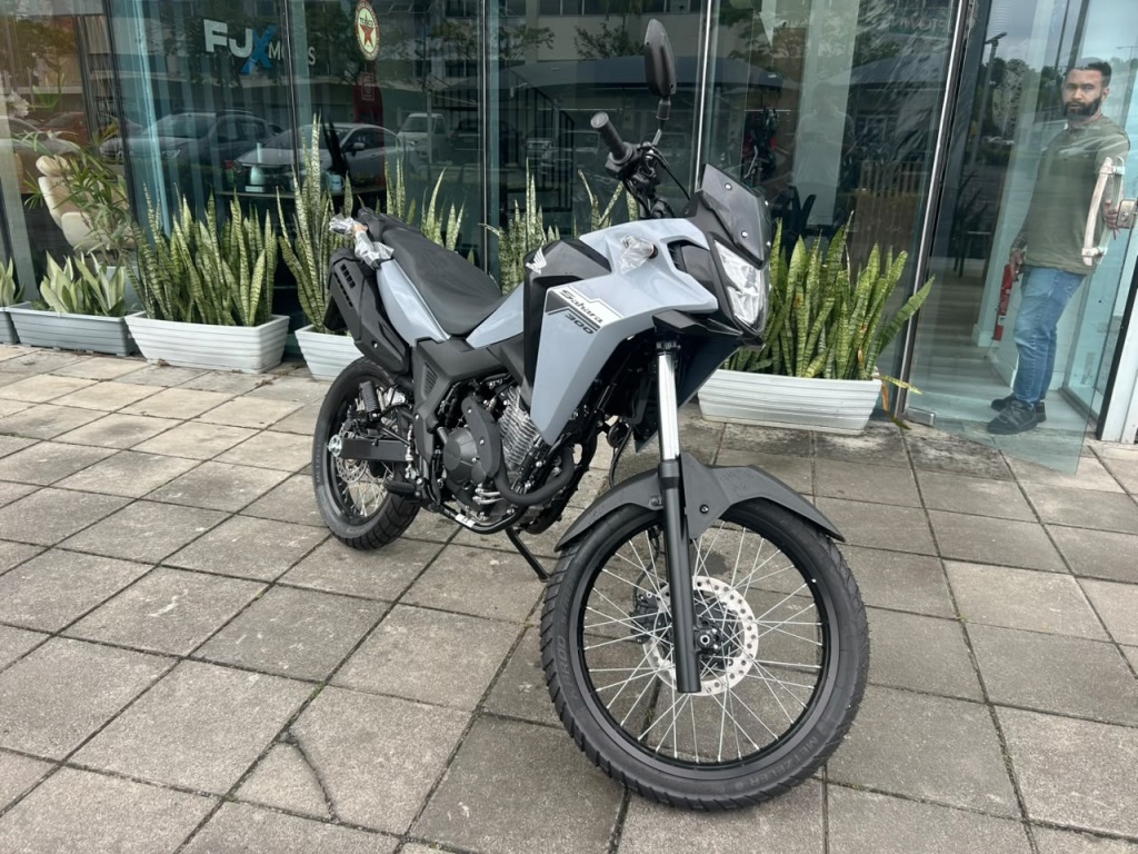 HONDA XRE 300 SAHARA