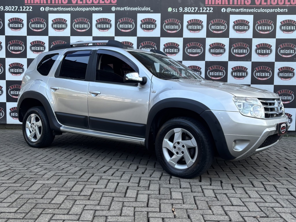 RENAULT DUSTER