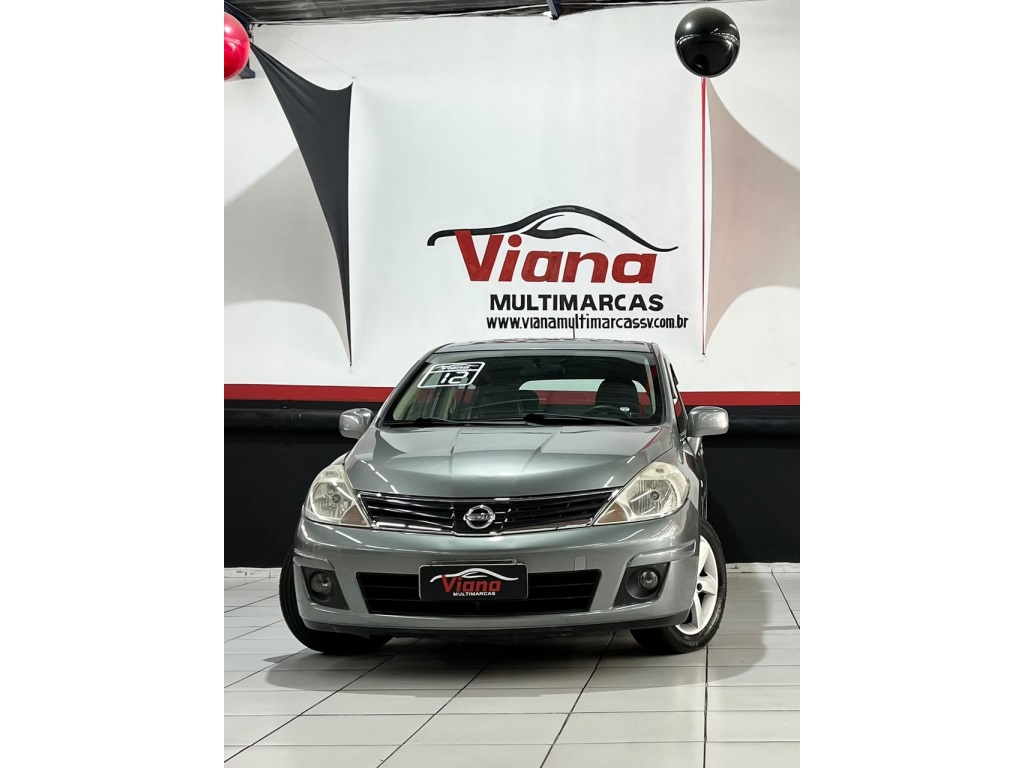 NISSAN TIIDA