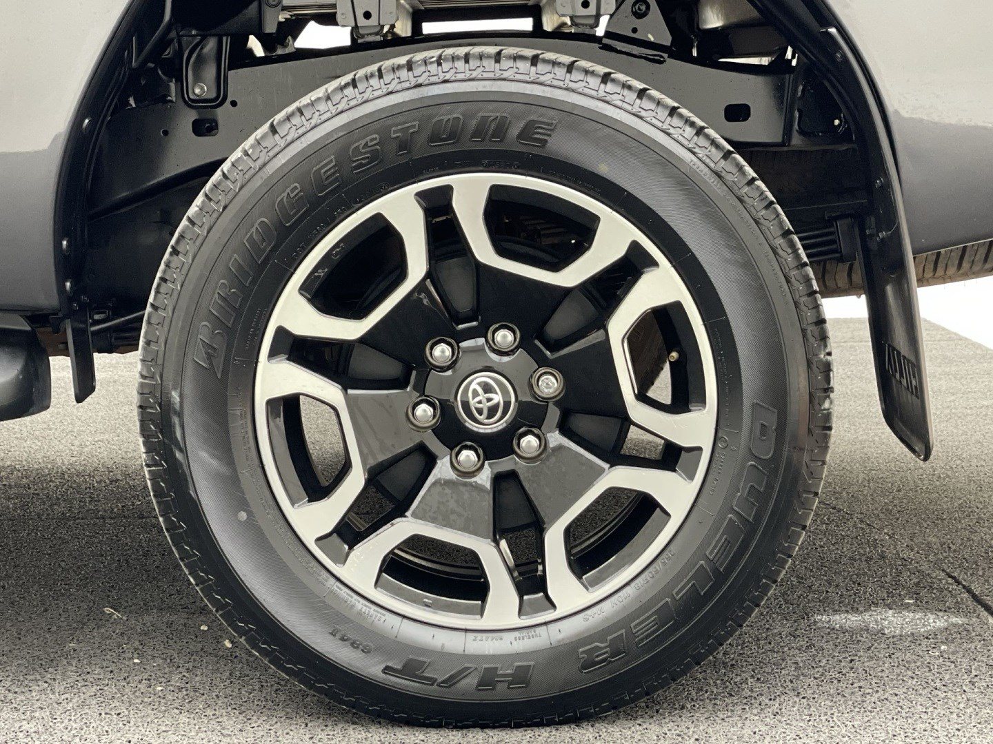 TOYOTA HILUX 2.8 D-4D TURBO DIESEL CD SRX 4X4 AUTOMÁTICO