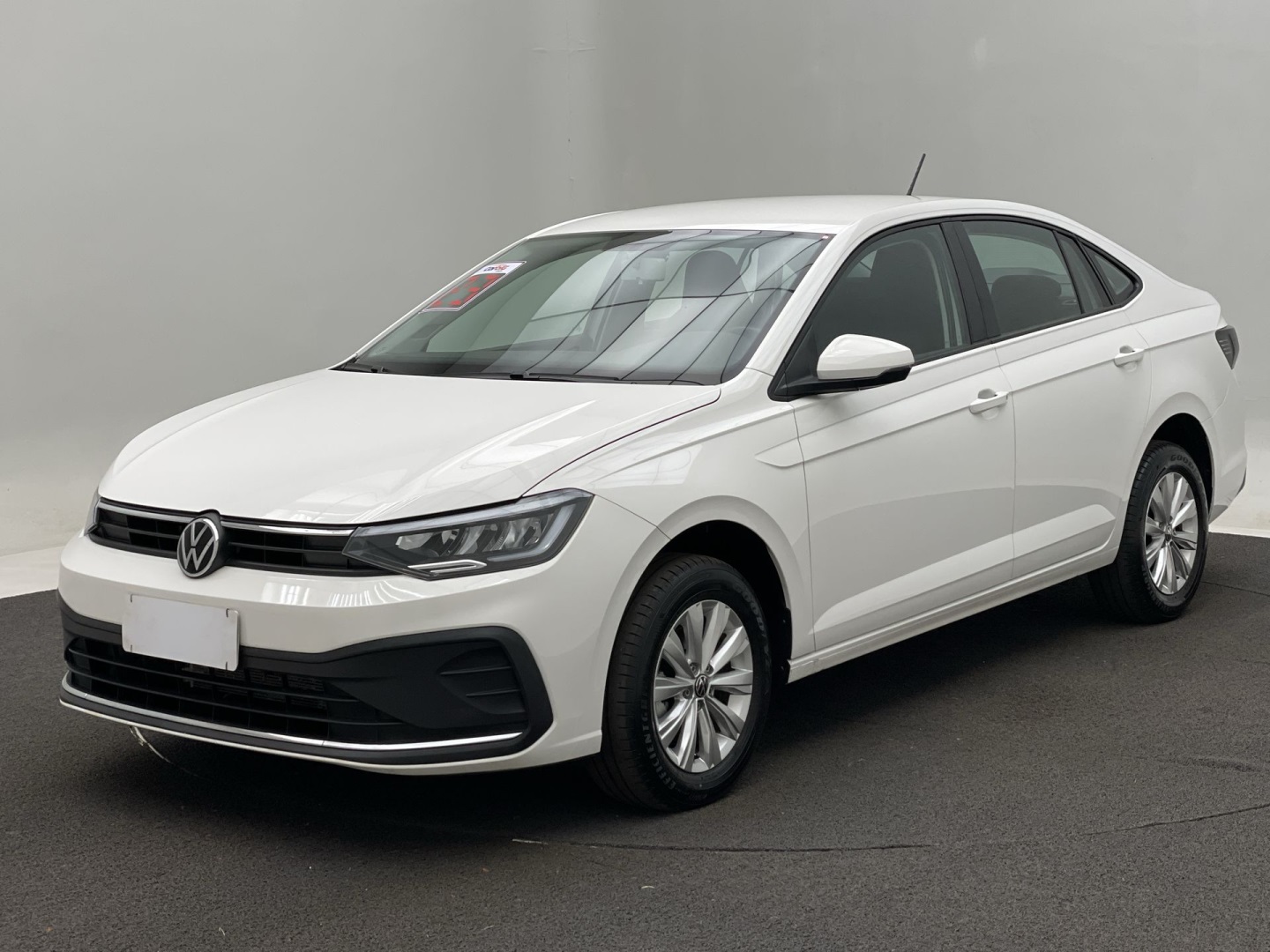 VOLKSWAGEN VIRTUS 1.0 170 TSI AUTOMÁTICO