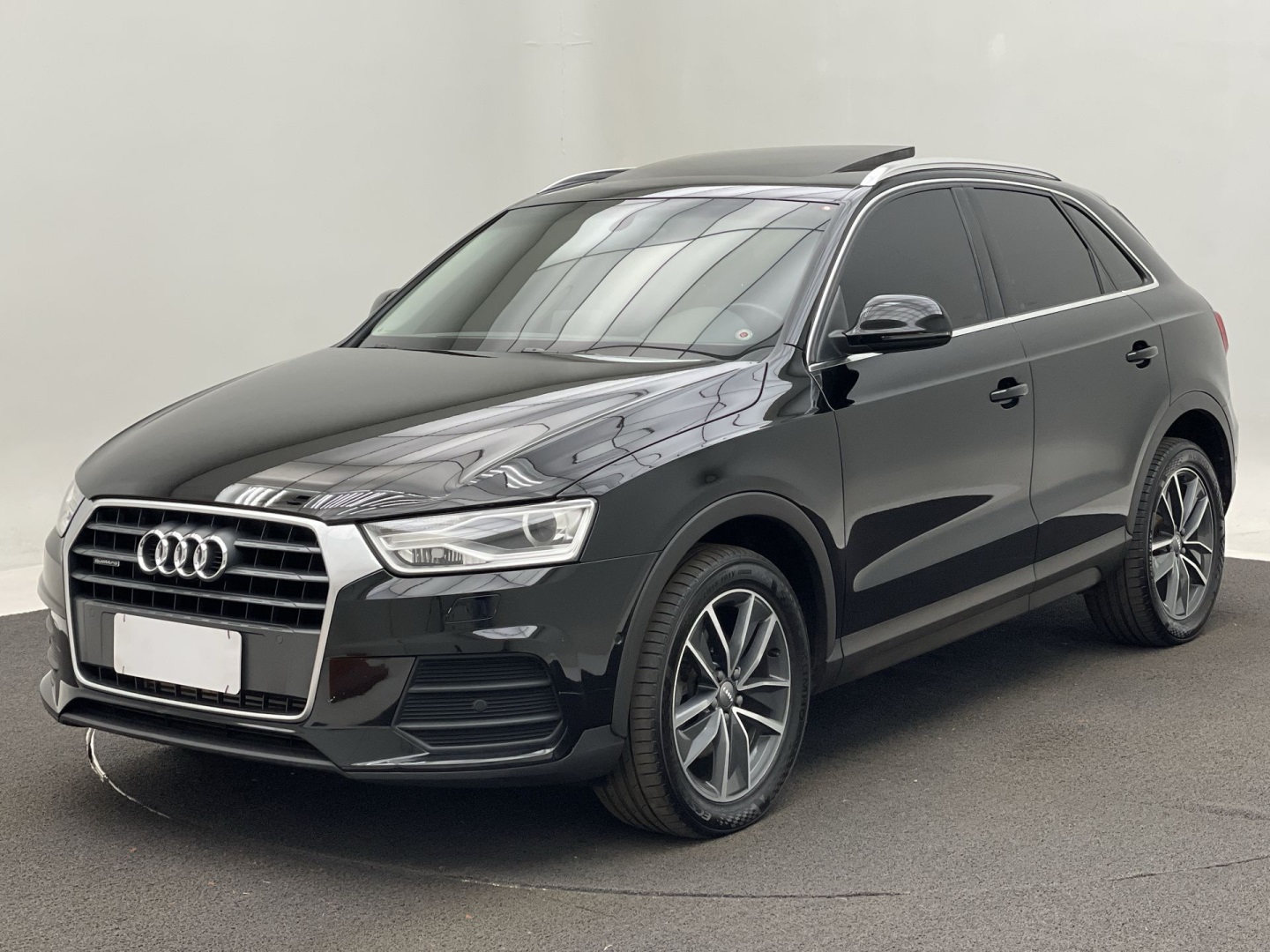 AUDI Q3 2.0 TFSI AMBIENTE QUATTRO 4P GASOLINA S TRONIC