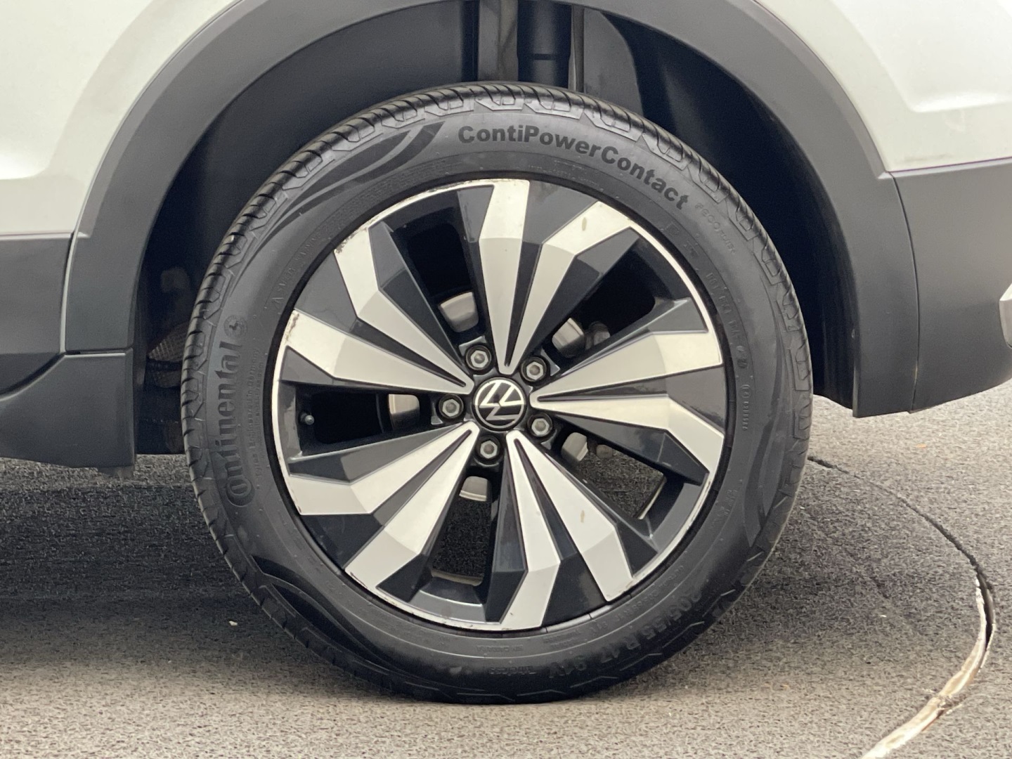 VOLKSWAGEN T-CROSS 1.0 200 TSI TOTAL FLEX COMFORTLINE AUTOMÁTICO