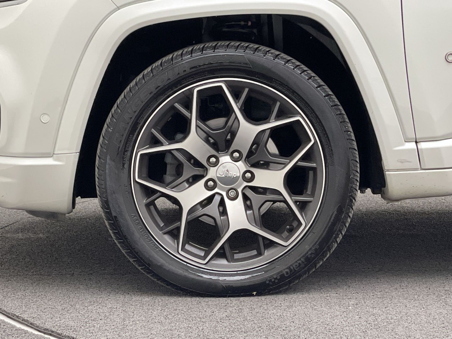 JEEP COMMANDER 1.3 T270 TURBO FLEX OVERLAND AT6