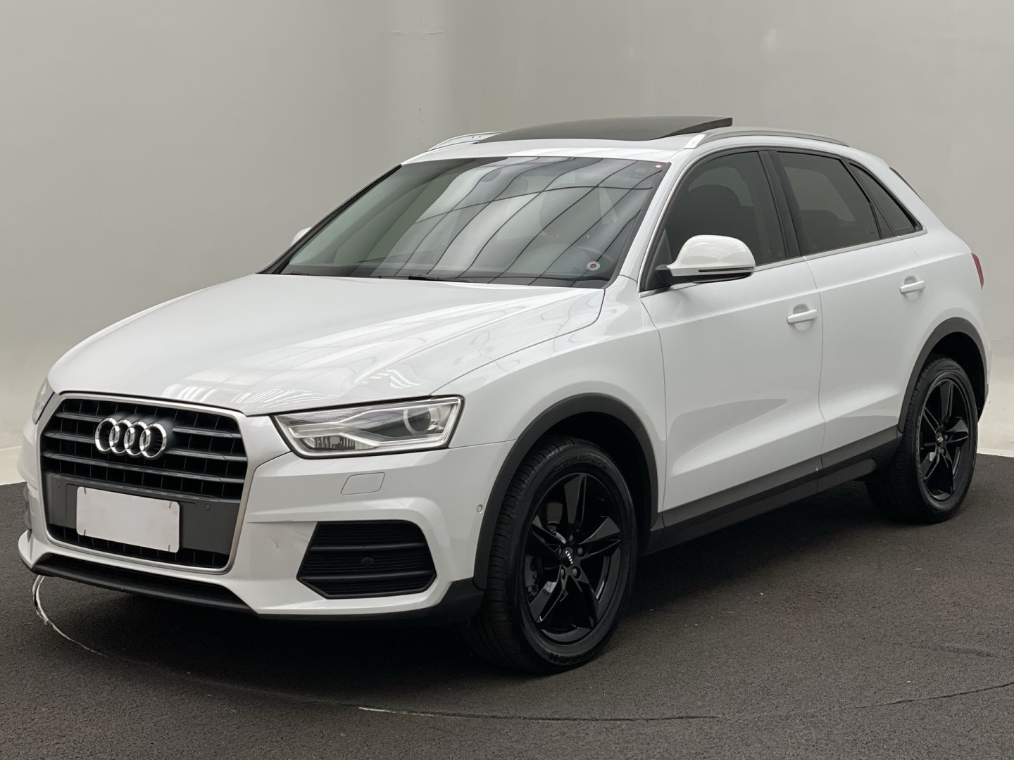AUDI Q3 1.4 TFSI AMBIENTE FLEX 4P S TRONIC