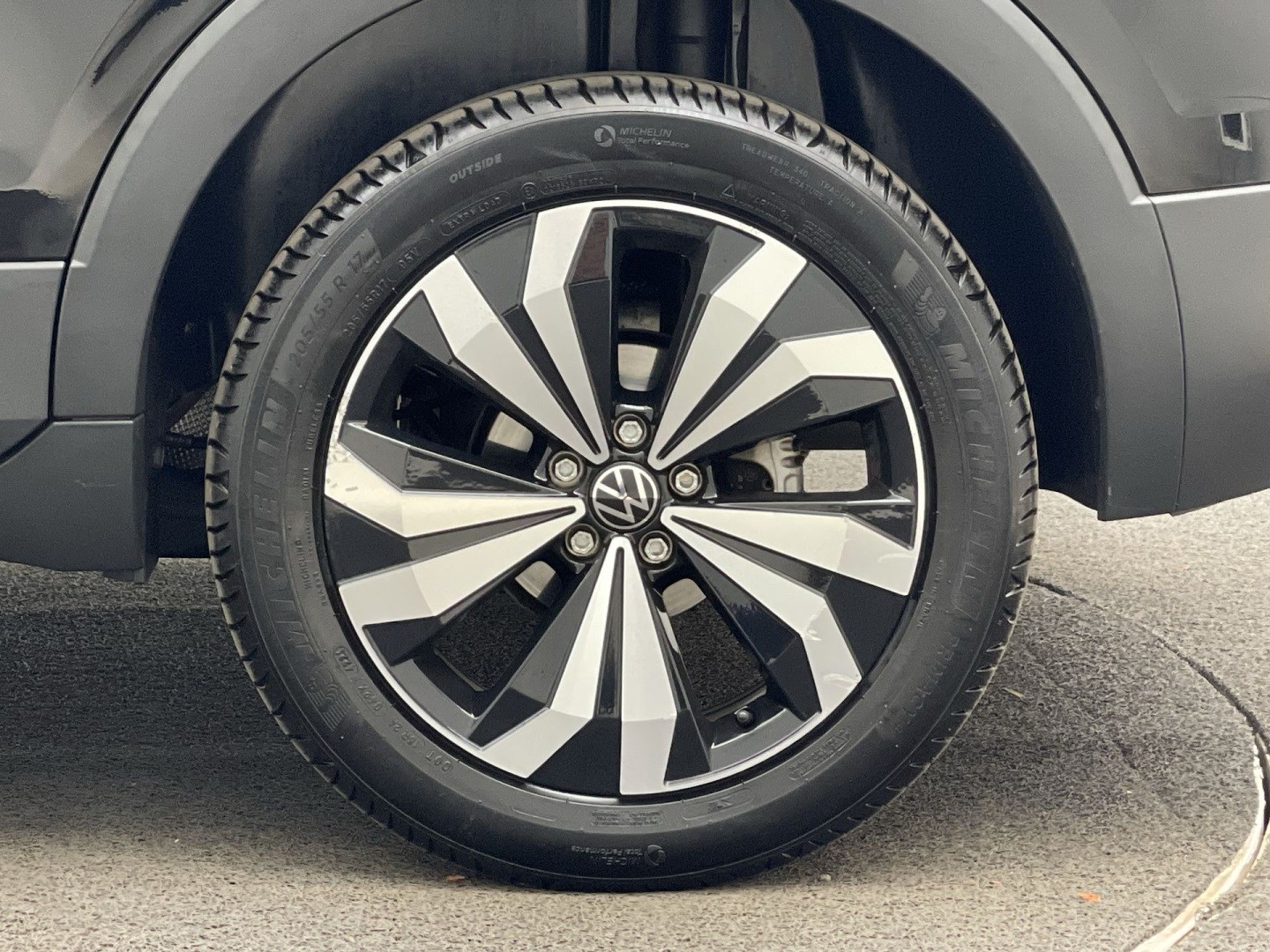 VOLKSWAGEN T-CROSS 1.0 200 TSI TOTAL FLEX COMFORTLINE AUTOMÁTICO