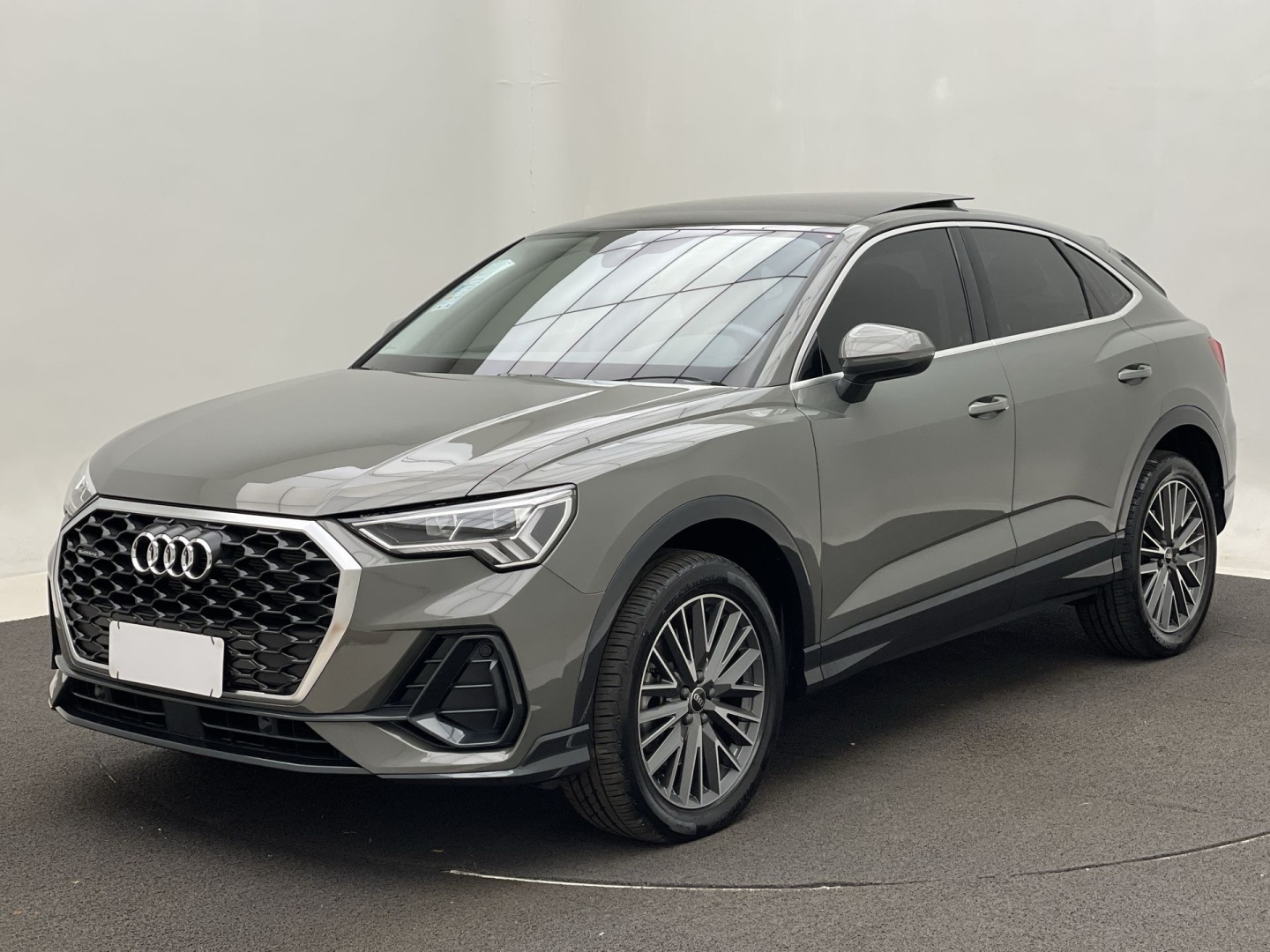 AUDI Q3 2.0 40 TFSI GASOLINA SPORTBACK PERFORMANCE QUATTRO TIPTRONIC