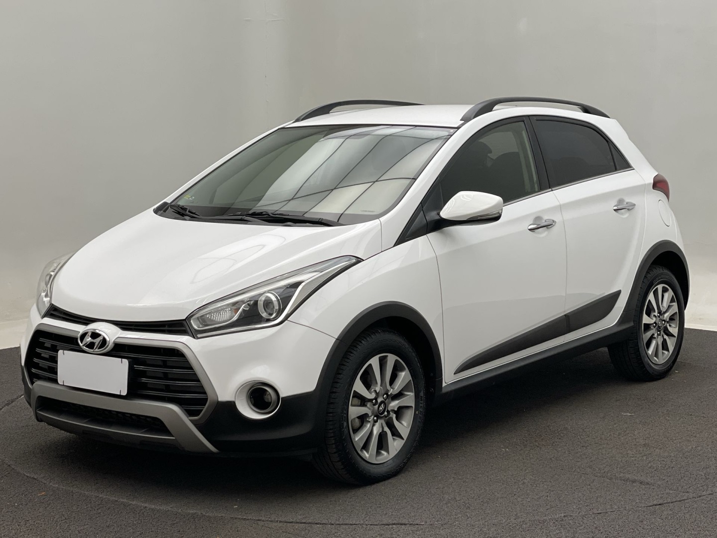 HYUNDAI HB20X 1.6 16V PREMIUM FLEX 4P AUTOMÁTICO