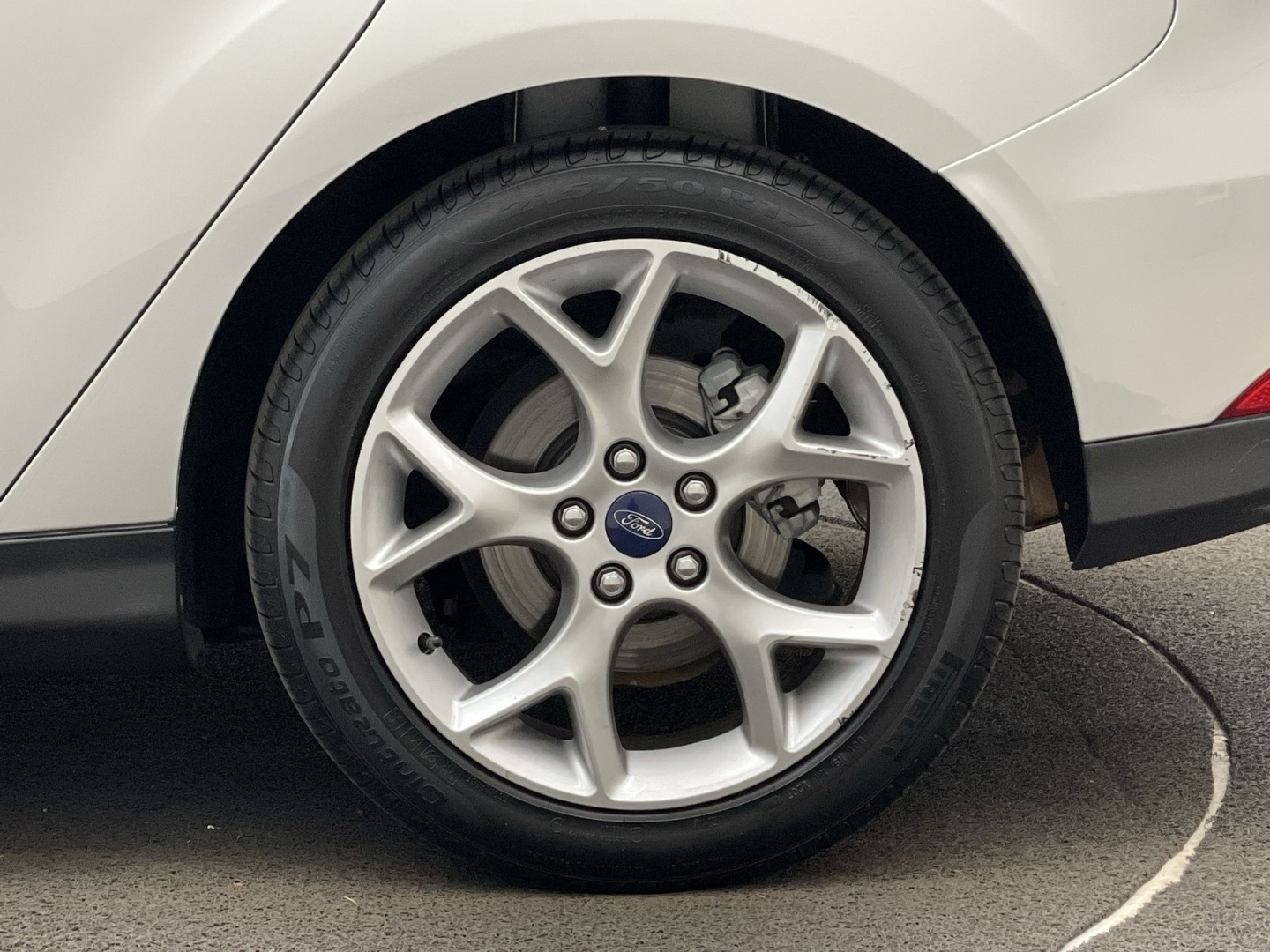FORD FOCUS 1.6 SE PLUS 16V FLEX 4P MANUAL