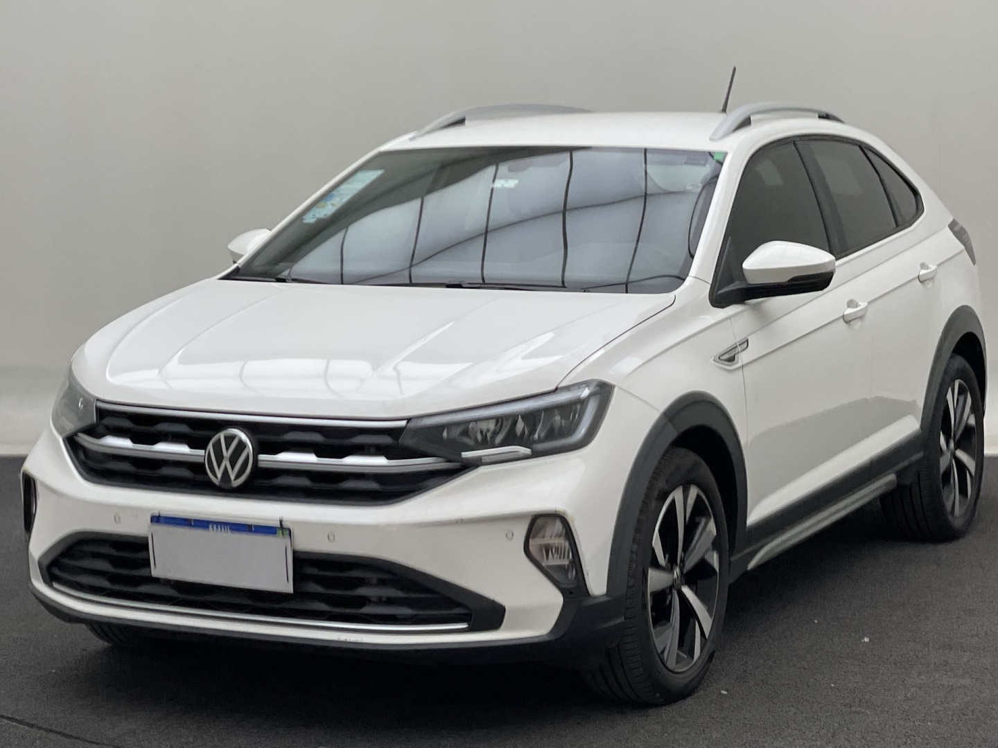 VOLKSWAGEN NIVUS 1.0 200 TSI TOTAL FLEX HIGHLINE AUTOMÁTICO