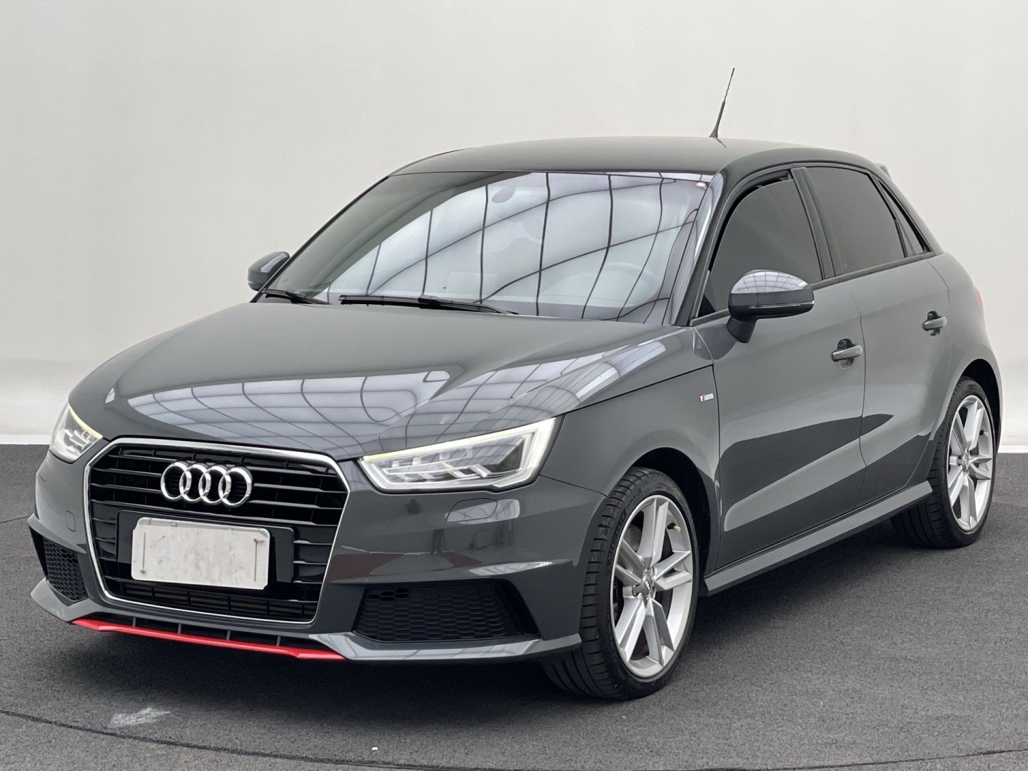 AUDI A1 1.8 TFSI SPORTBACK AMBITION GASOLINA 4P S-TRONIC