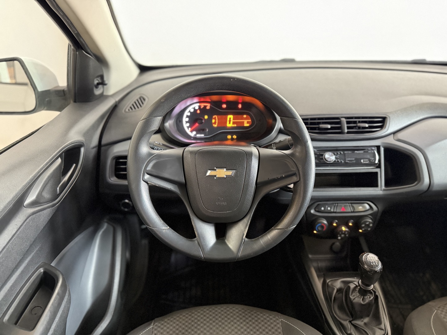 Chevrolet Onix Hatch Joy 1.0 8V Flex 5P Mec. - foto 10