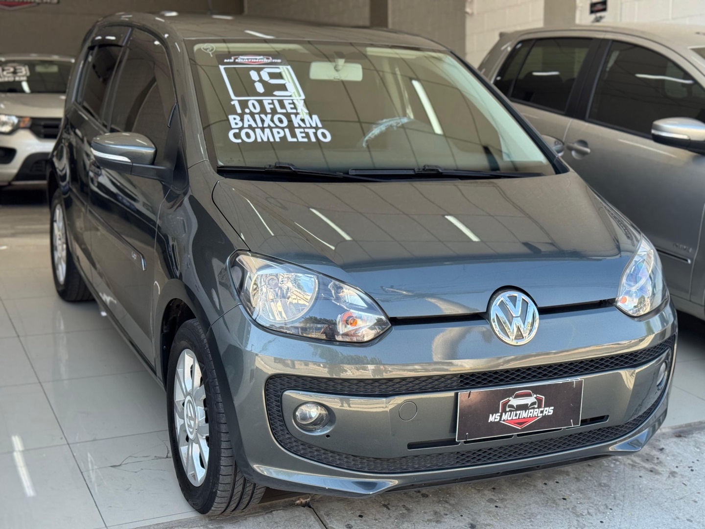 VOLKSWAGEN UP