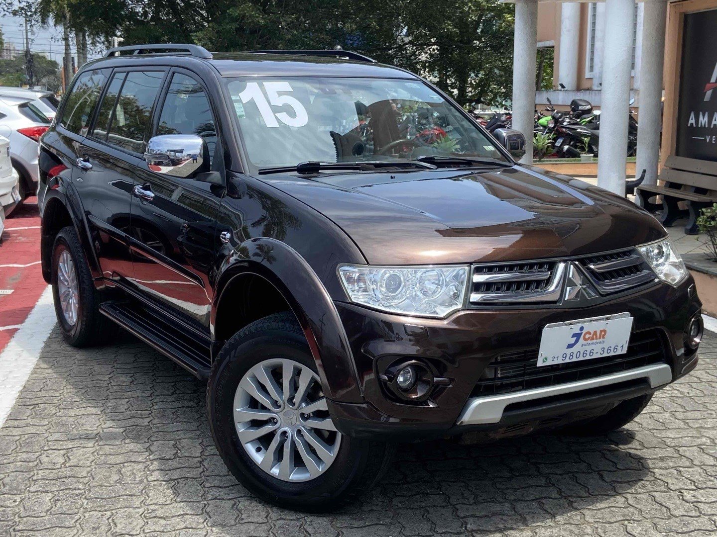 MITSUBISHI PAJERO DAKAR