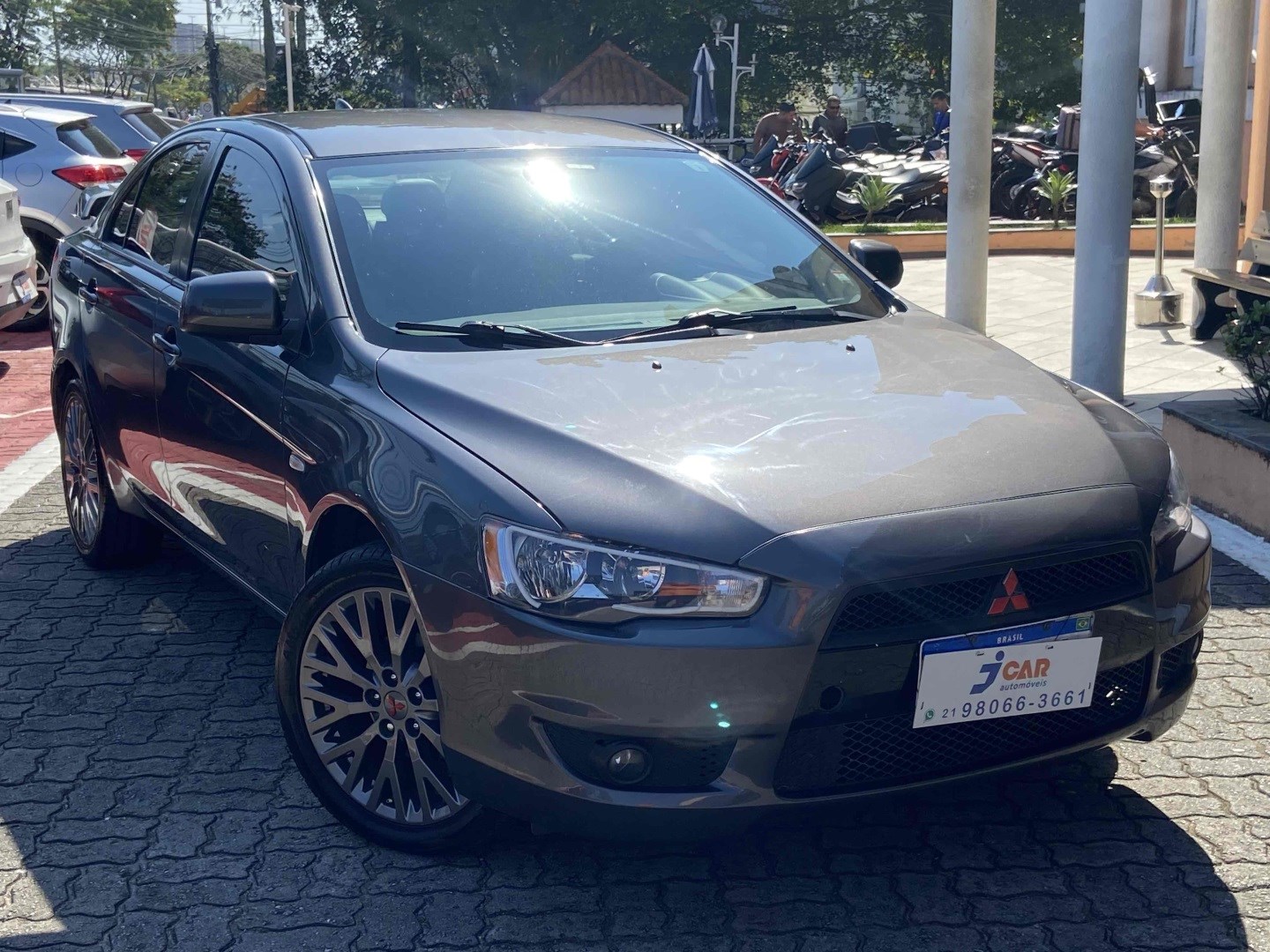 MITSUBISHI LANCER