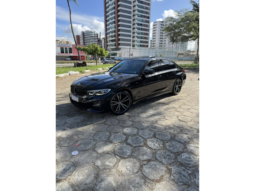 BMW 320i
