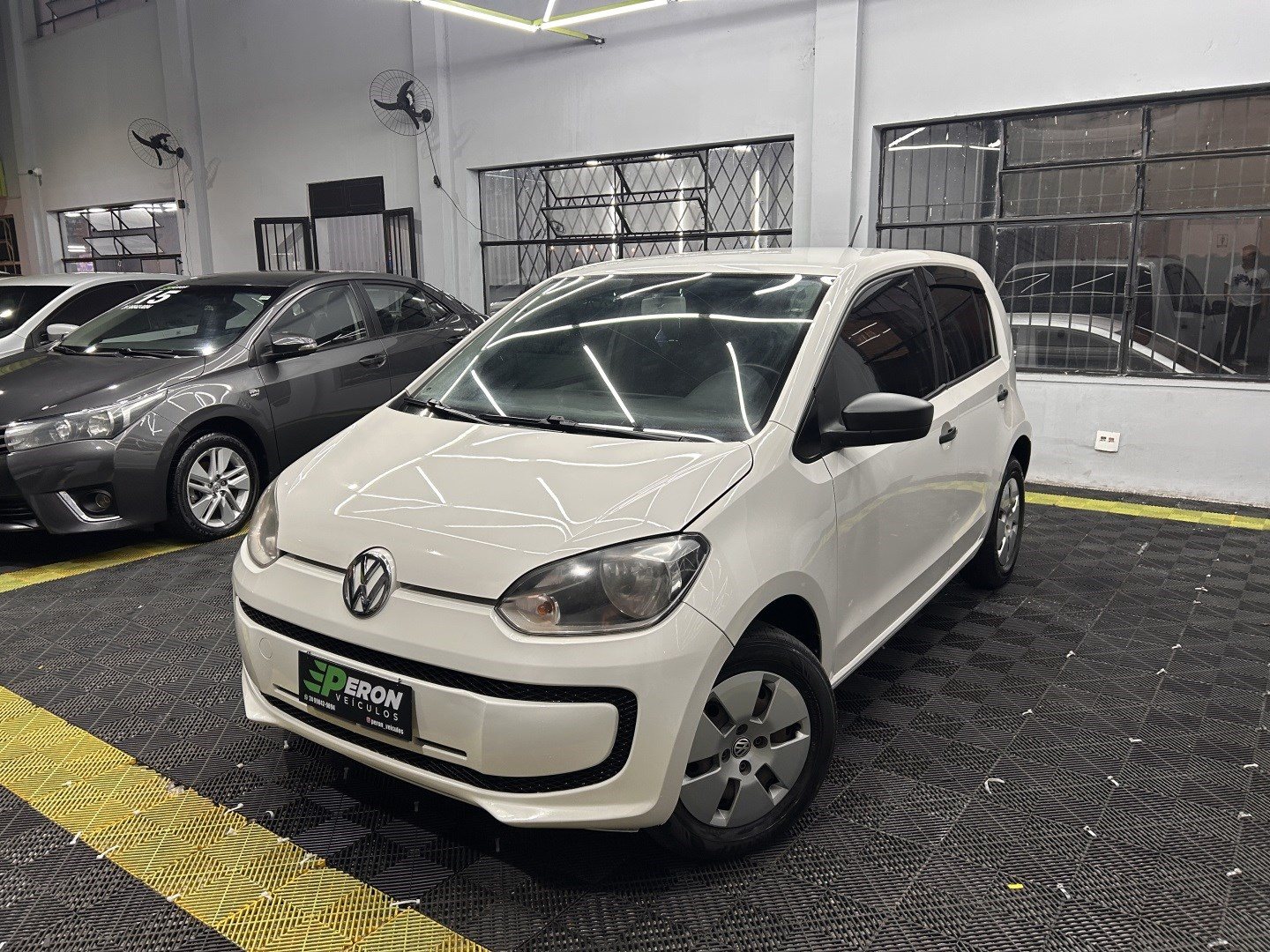 VOLKSWAGEN UP
