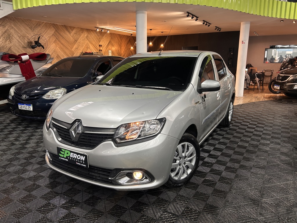 RENAULT LOGAN