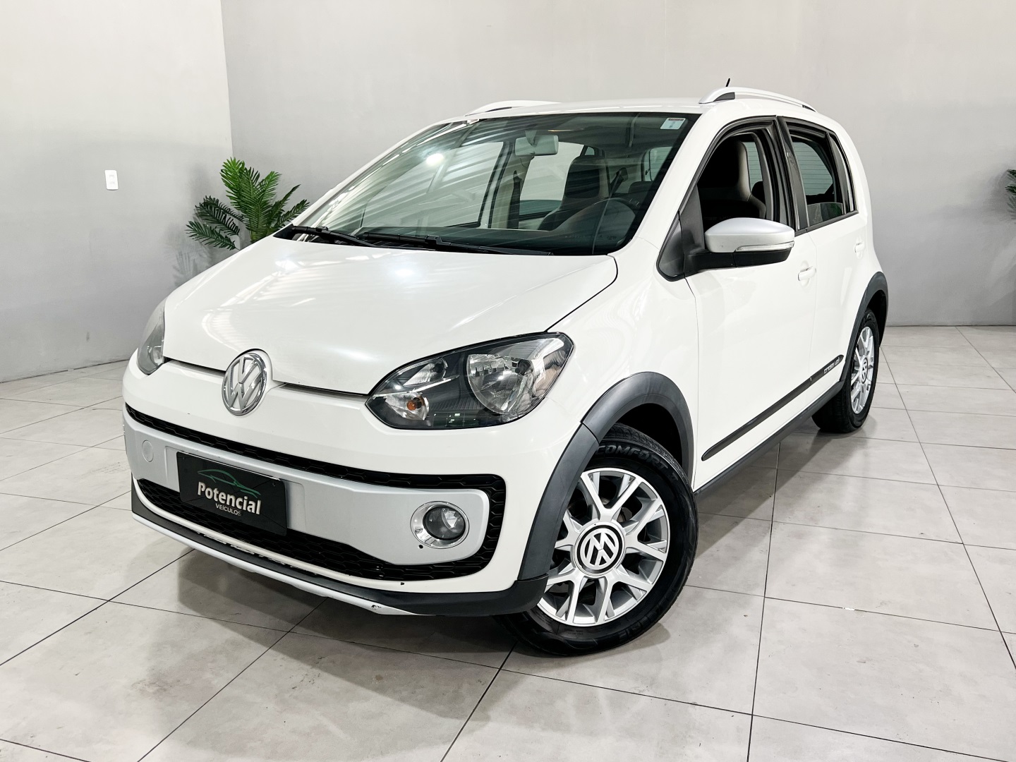 VOLKSWAGEN CROSS UP