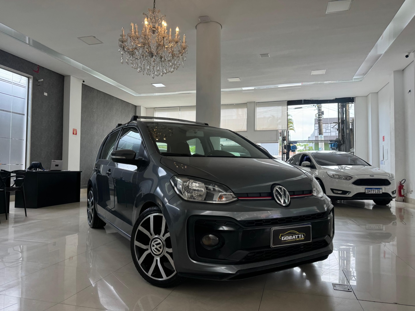 VOLKSWAGEN UP