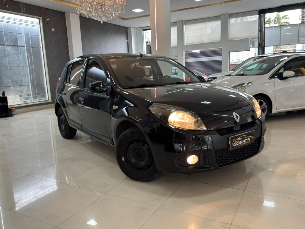 RENAULT SANDERO