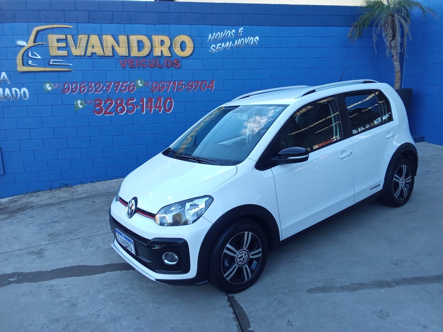 VOLKSWAGEN UP