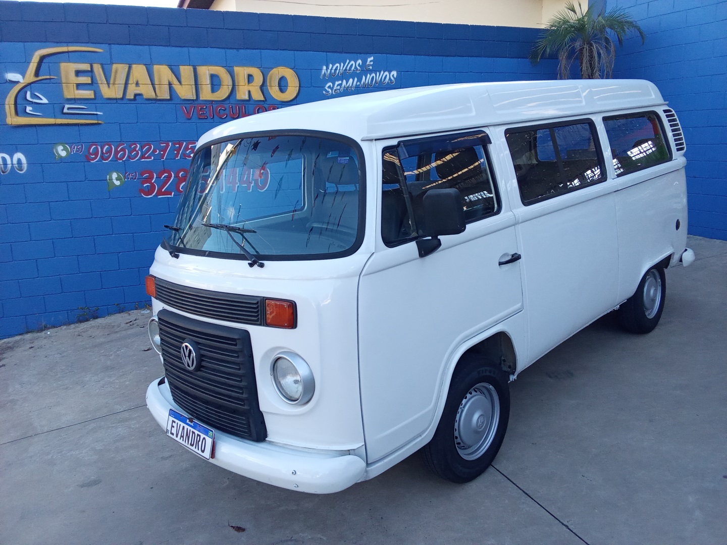 VOLKSWAGEN KOMBI