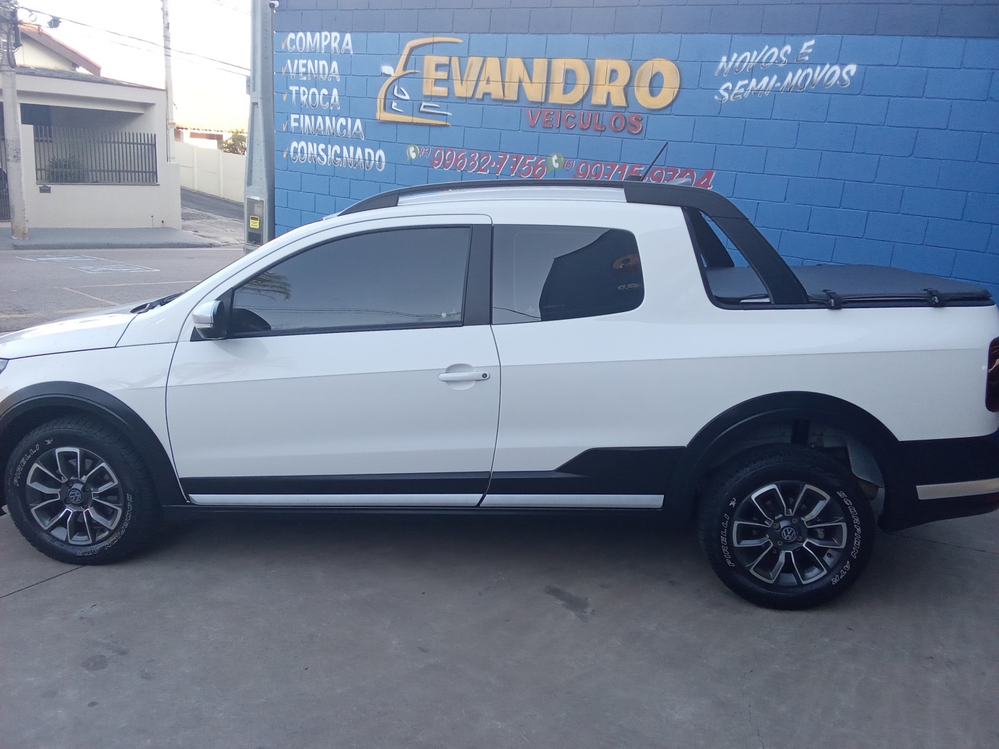Volkswagen Saveiro 1.6 Cross Cd 16V Flex 2P Manual - foto 2