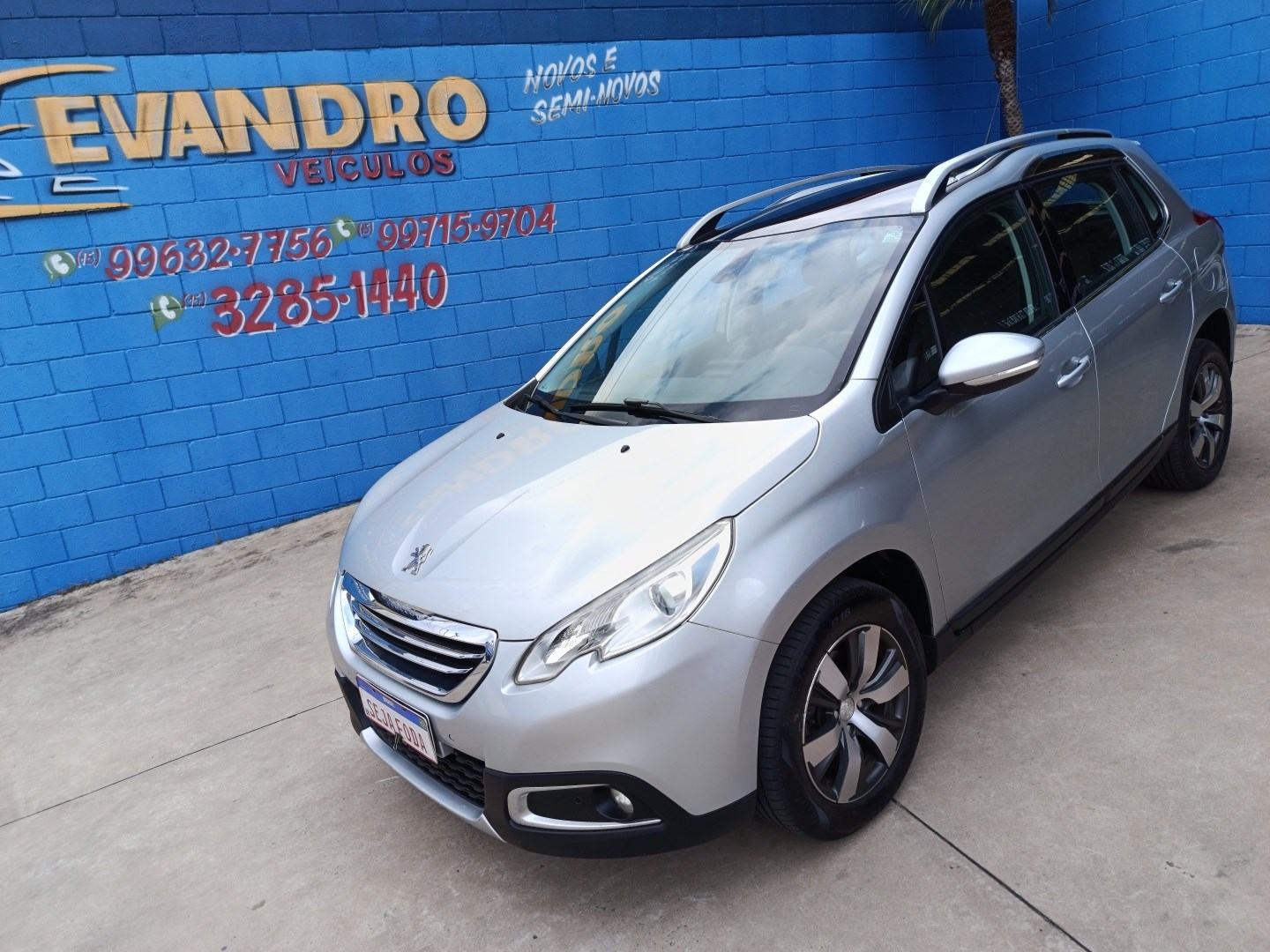 PEUGEOT 2008