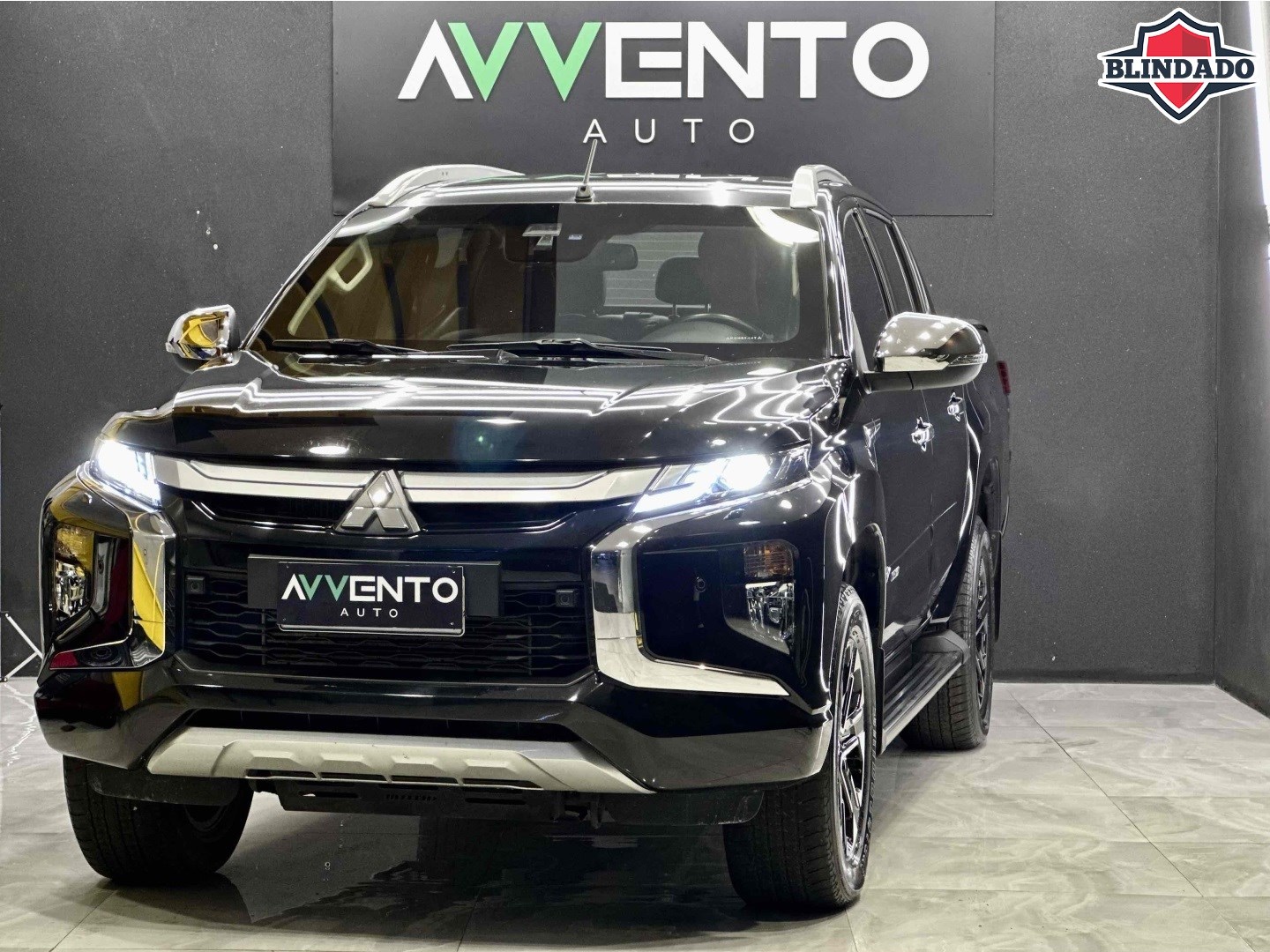 MITSUBISHI L200 TRITON