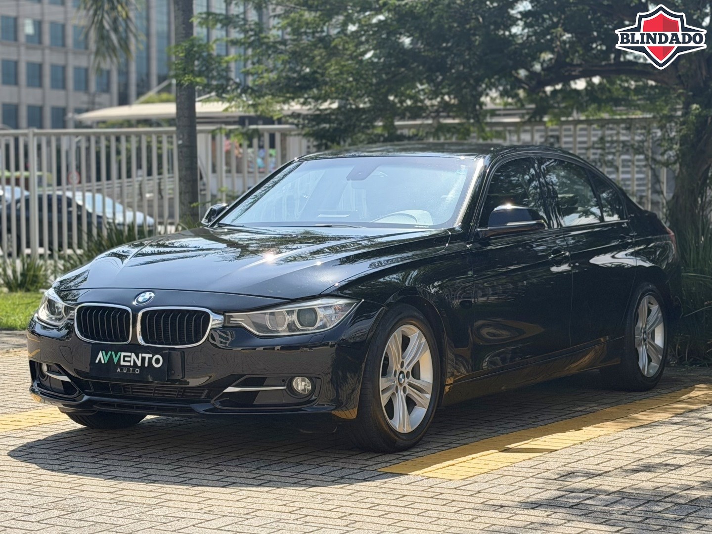 BMW 320i