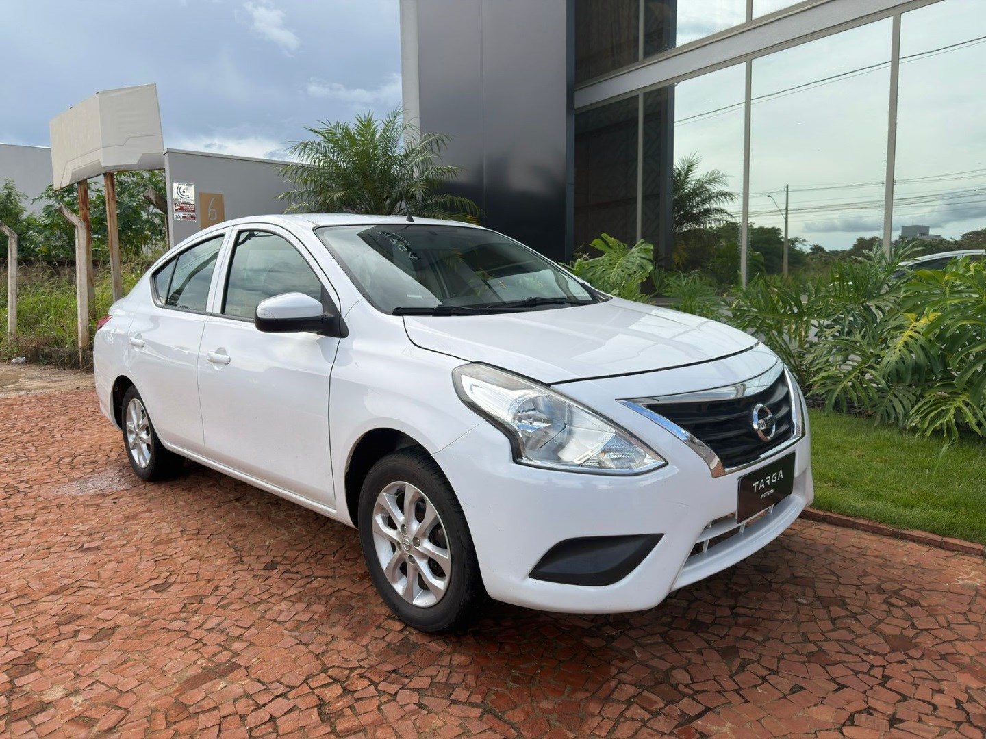 NISSAN VERSA 1.0 12V FLEX 4P MANUAL