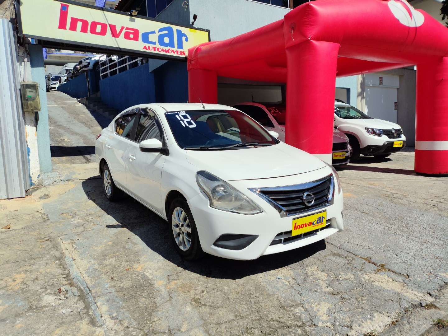 NISSAN VERSA