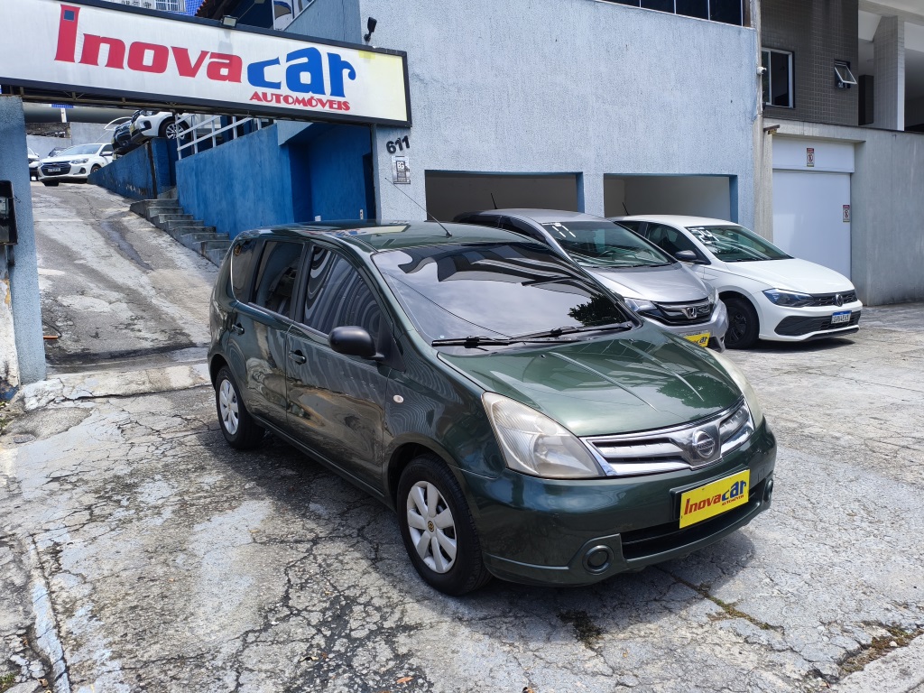 NISSAN LIVINA