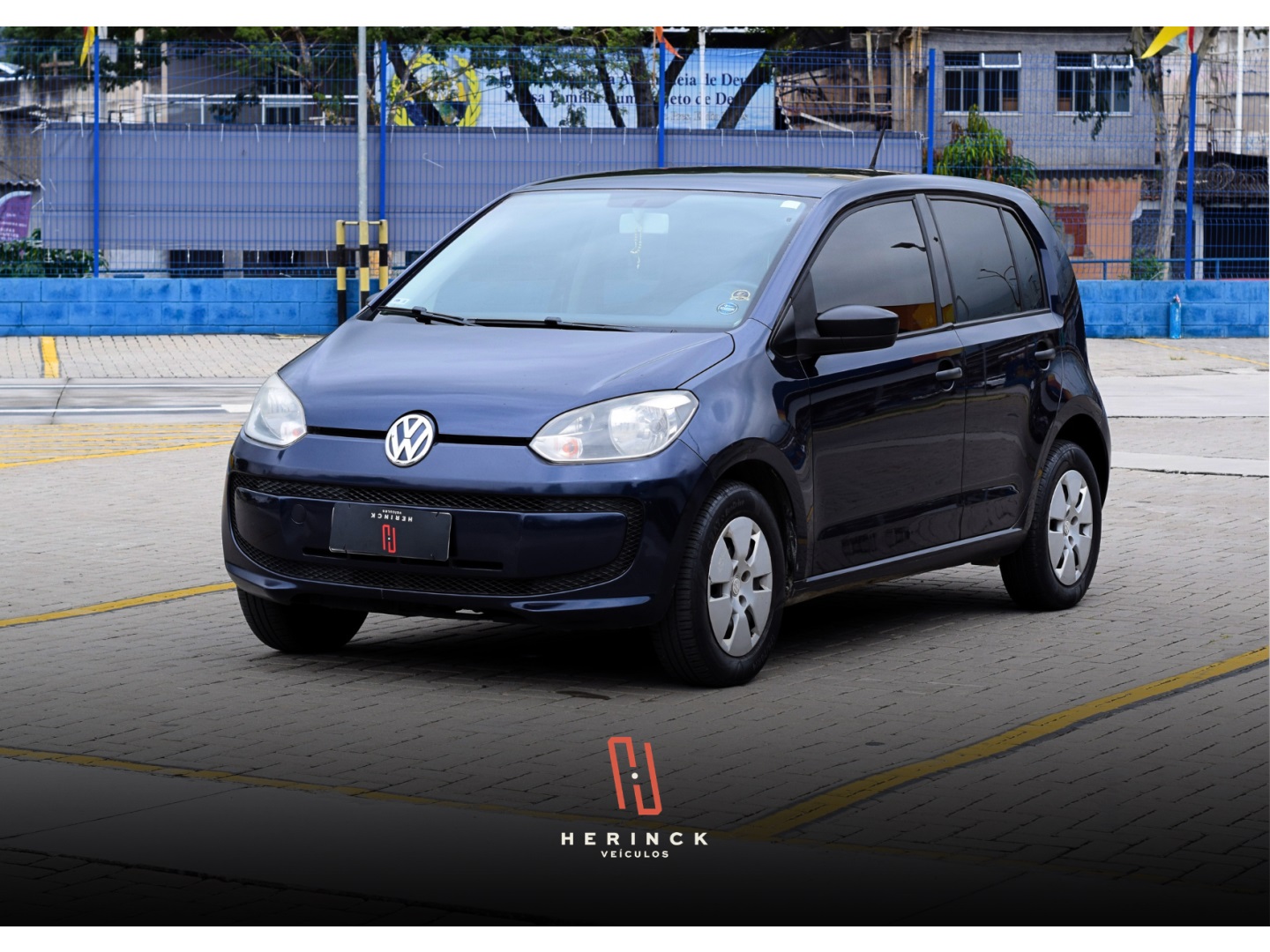 VOLKSWAGEN UP