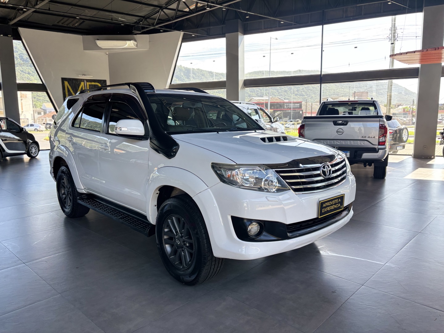 TOYOTA HILUX SW4