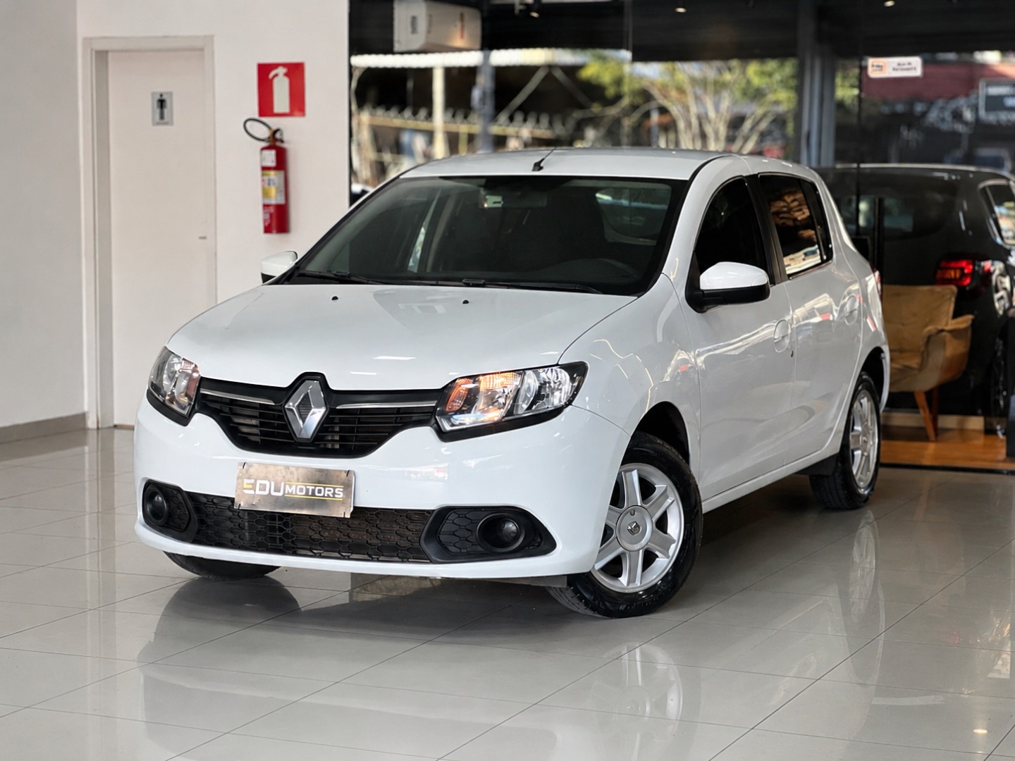 RENAULT SANDERO